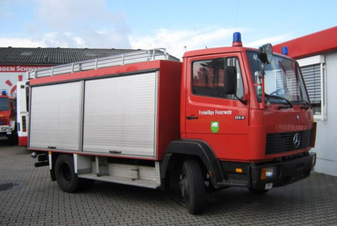 1989 Mercedes-Benz 814 / Redningsbil - משאית אש: תמונה 1 1989 Mercedes-Benz 814 / Redningsbil - משאית אש: תמונה 1