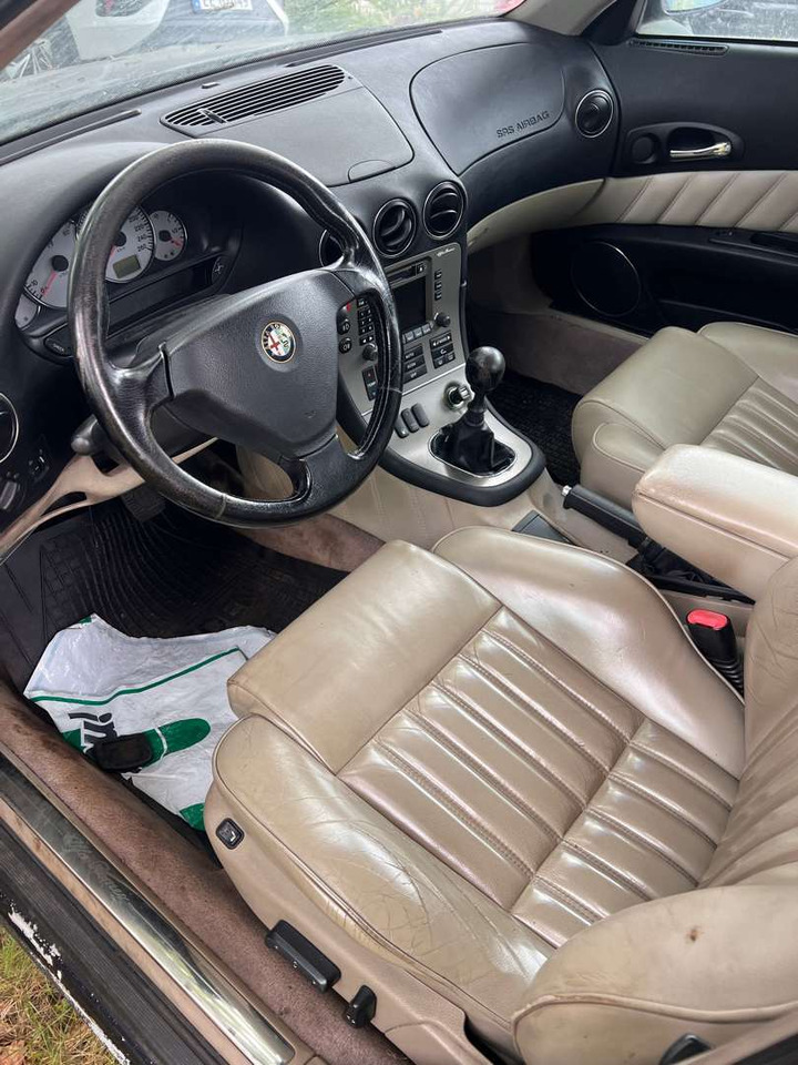 1999 Alfa Romeo 166 - סדאן: תמונה 4 1999 Alfa Romeo 166 - סדאן: תמונה 4