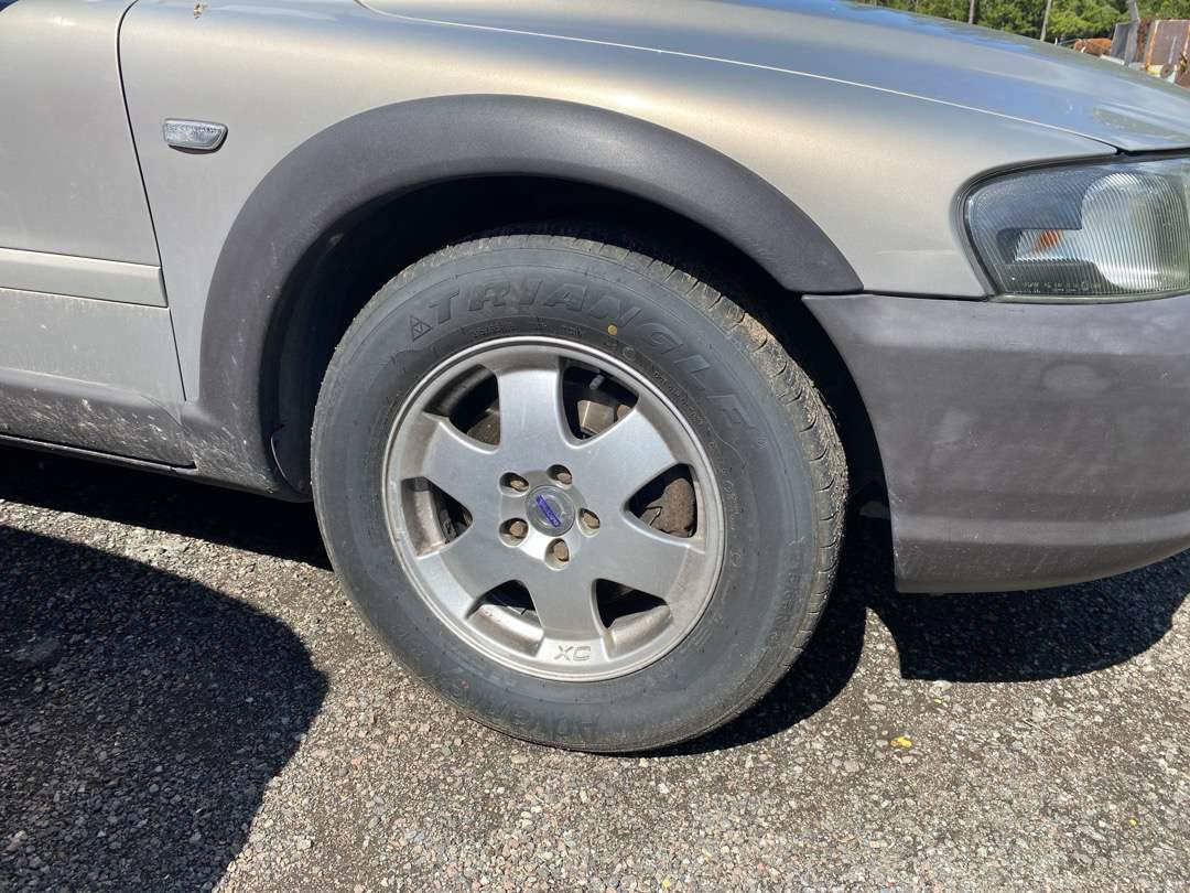 2001 Volvo XC70 EU-GODKJENT (rep.-objekt) - מכונית: תמונה 4 2001 Volvo XC70 EU-GODKJENT (rep.-objekt) - מכונית: תמונה 4