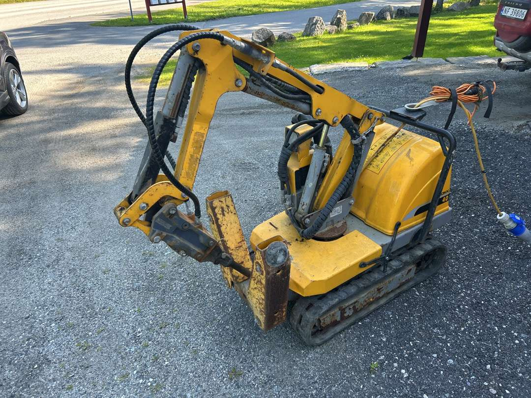 2006 elektrisk drevet rivningsrobot Fra Brokk 40 - מכונת בנייה: תמונה 1 2006 elektrisk drevet rivningsrobot Fra Brokk 40 - מכונת בנייה: תמונה 1
