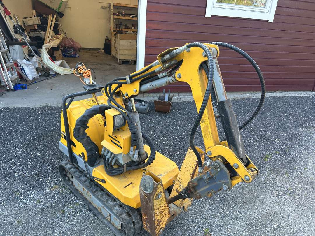2006 elektrisk drevet rivningsrobot Fra Brokk 40 - מכונת בנייה: תמונה 2 2006 elektrisk drevet rivningsrobot Fra Brokk 40 - מכונת בנייה: תמונה 2