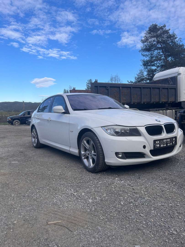 2009 BMW 316i Facelift (se mangellapp) - rep.-objekt - סדאן: תמונה 5 2009 BMW 316i Facelift (se mangellapp) - rep.-objekt - סדאן: תמונה 5