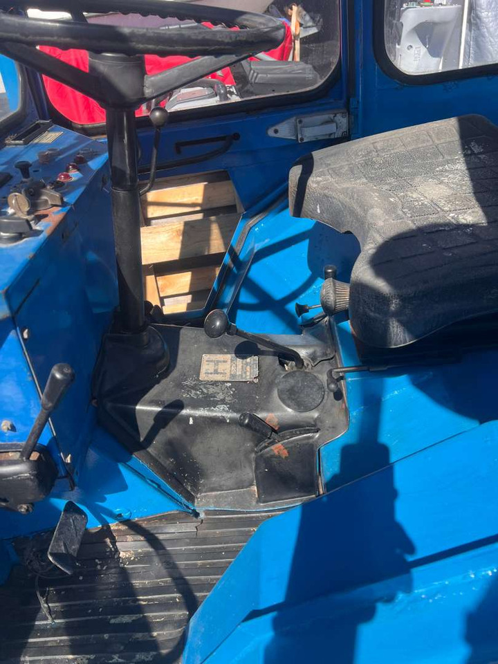 טרקטור חקלאי Iseki TX1500 brøyteskjær og feiekost: תמונה 6