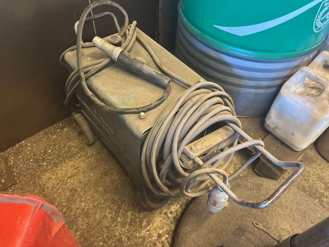 Sveiseapparat fra Unitor (Uten minstepris ) - ציוד לסדנאות: תמונה 3 Sveiseapparat fra Unitor (Uten minstepris ) - ציוד לסדנאות: תמונה 3