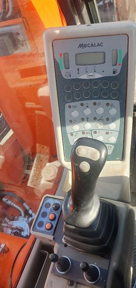 מחפר גלגלים Mecalac 12 M TX: תמונה 8
