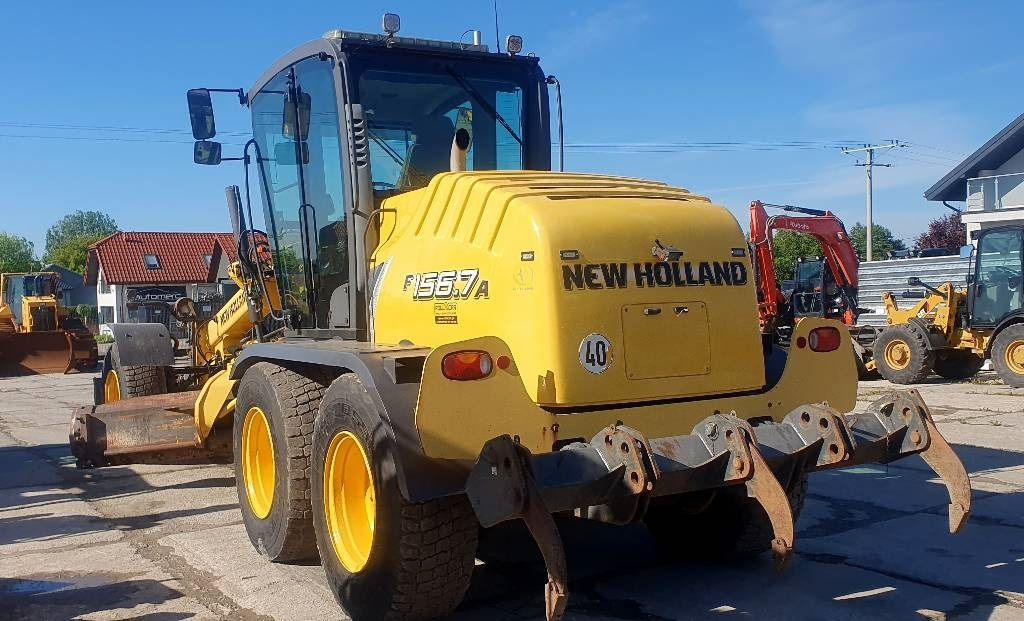 New Holland F 156.7 A - מפלסת: תמונה 2 New Holland F 156.7 A - מפלסת: תמונה 2