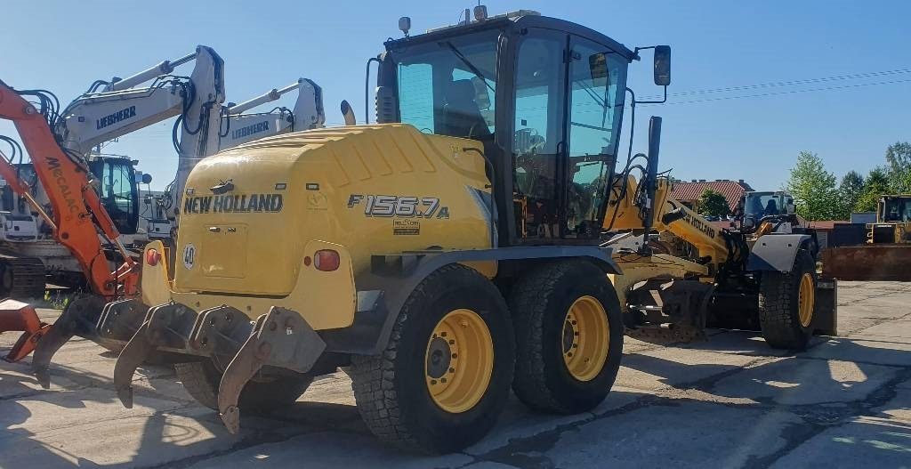 New Holland F 156.7 A - מפלסת: תמונה 4 New Holland F 156.7 A - מפלסת: תמונה 4