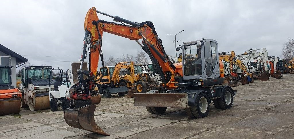 Wacker Neuson Ew100 z rototiltem - מחפר גלגלים: תמונה 1 Wacker Neuson Ew100 z rototiltem - מחפר גלגלים: תמונה 1
