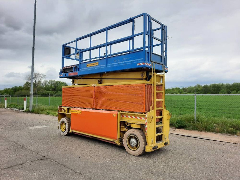 Gsl Liftlux S205 E12 | 2000 - מעלית מספריים: תמונה 5 Gsl Liftlux S205 E12 | 2000 - מעלית מספריים: תמונה 5