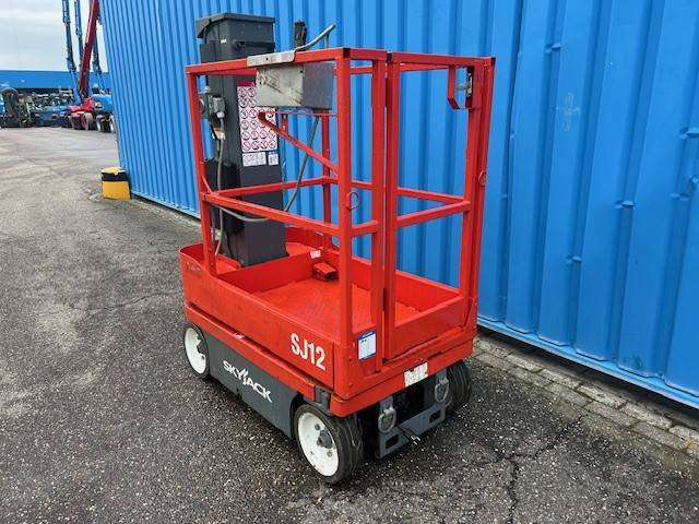 Skyjack SJ 12 | 2013 - מעלית תורן אנכית: תמונה 3 Skyjack SJ 12 | 2013 - מעלית תורן אנכית: תמונה 3