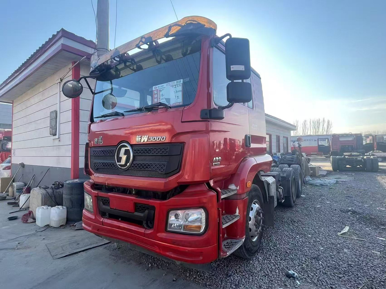 SHACMAN M3000 - יחידת טרקטור: תמונה 2 SHACMAN M3000 - יחידת טרקטור: תמונה 2