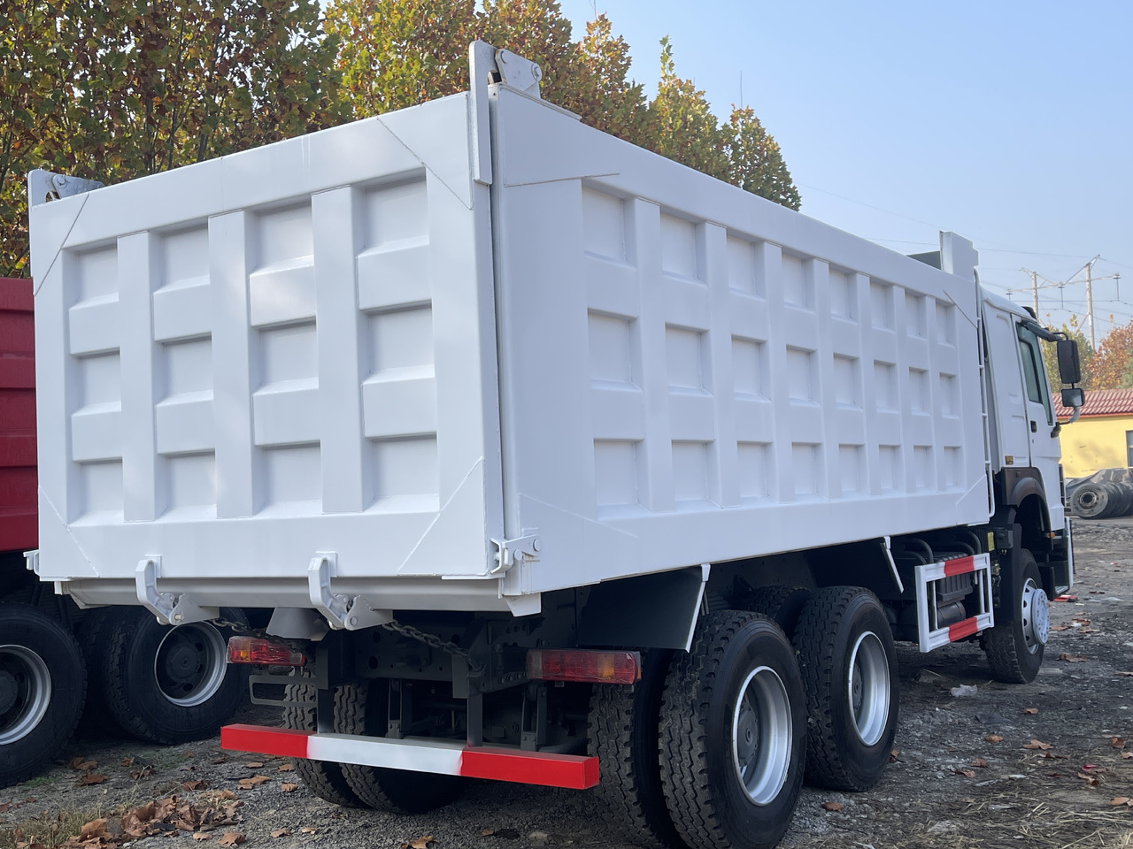 SINOTRUCK HOWO - מזהיר: תמונה 4 SINOTRUCK HOWO - מזהיר: תמונה 4