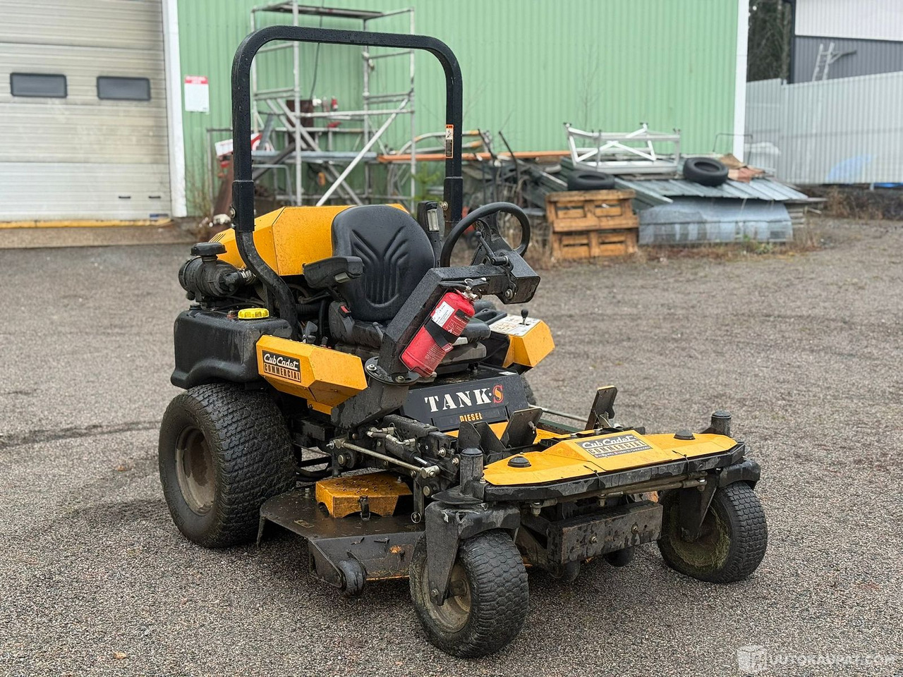 Cub Cadet 6032 TANK suurteholeikkuri Dieselmoottorilla!, Jyväskylä - מכסחת גינה: תמונה 2 Cub Cadet 6032 TANK suurteholeikkuri Dieselmoottorilla!, Jyväskylä - מכסחת גינה: תמונה 2