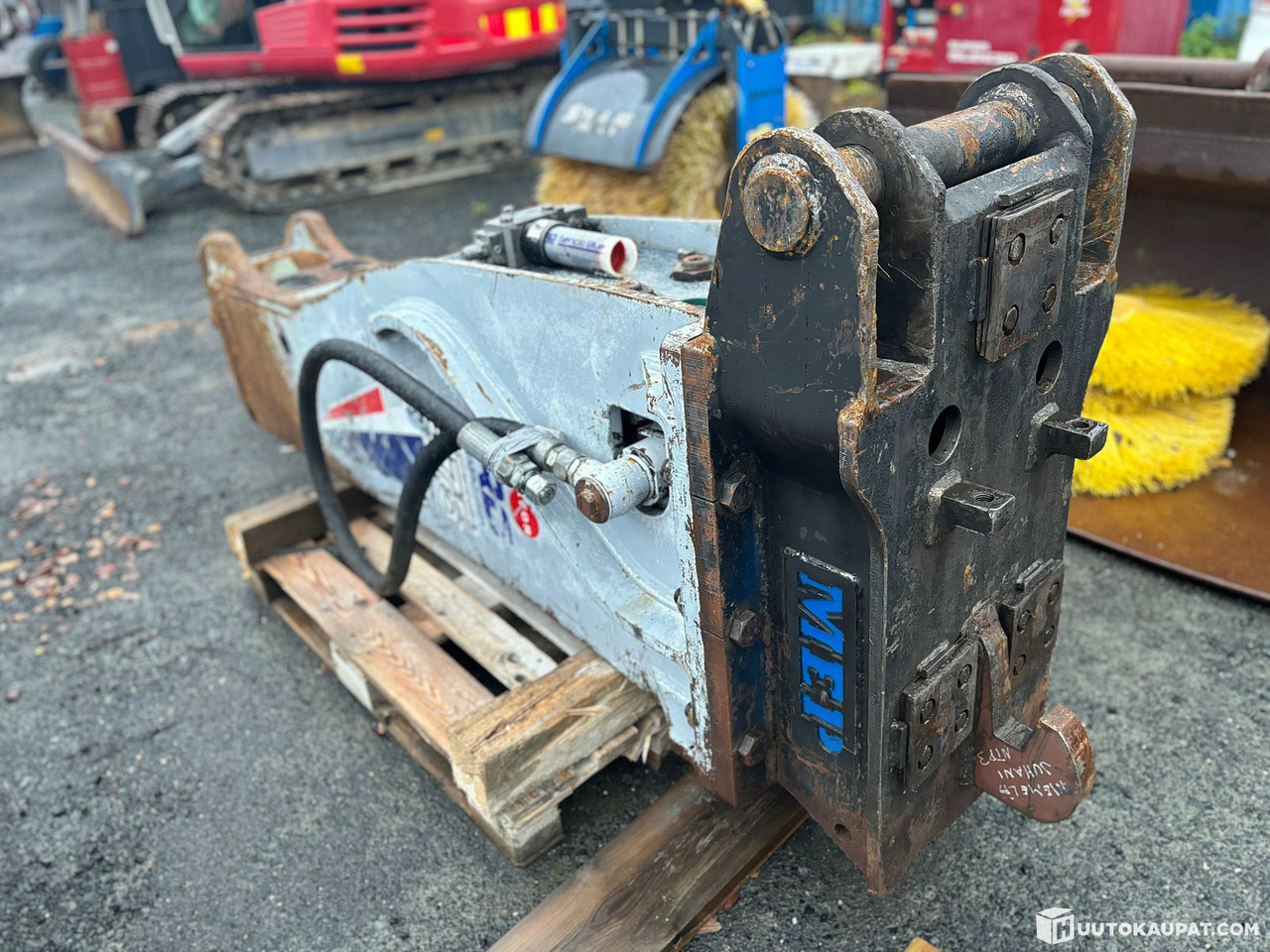 Furukawa 375 FXJ + NTP30 MEP coupler. Hydraulic breaker. 2015, Tornio - פטיש הידרולי: תמונה 3 Furukawa 375 FXJ + NTP30 MEP coupler. Hydraulic breaker. 2015, Tornio - פטיש הידרולי: תמונה 3