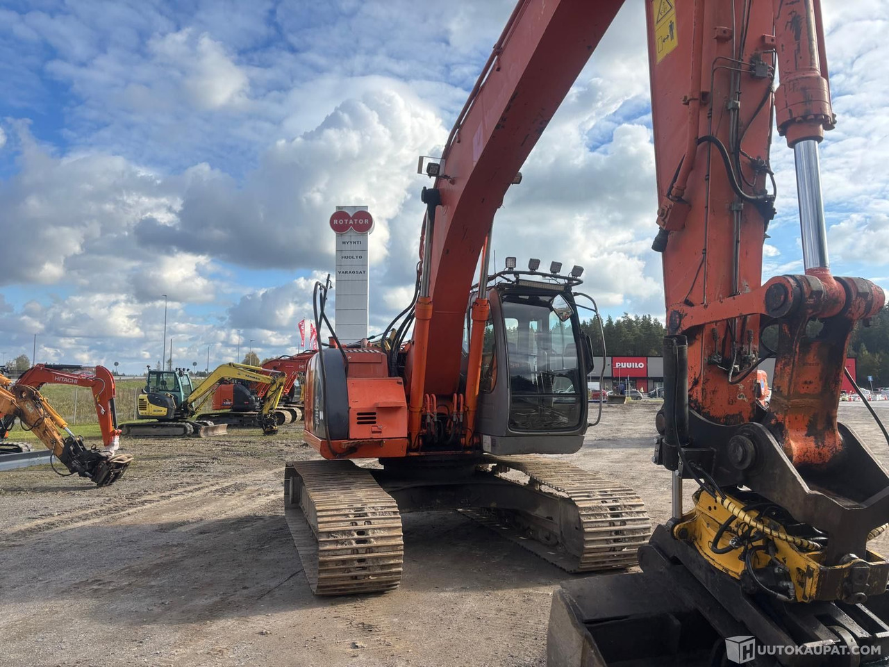 Hitachi ZX 225 USR lc kaivinkone, Lieto - מחפר סורק: תמונה 5 Hitachi ZX 225 USR lc kaivinkone, Lieto - מחפר סורק: תמונה 5