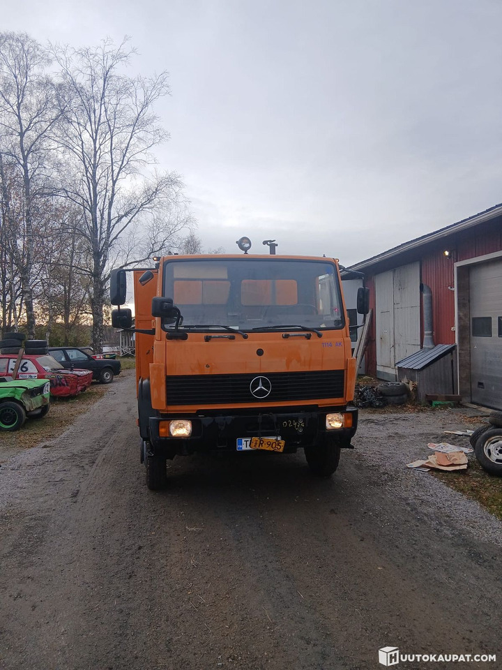 Mercedes-Benz 1114, 1992, Rautalampi - משאית צד נופל/ שטוחה: תמונה 2 Mercedes-Benz 1114, 1992, Rautalampi - משאית צד נופל/ שטוחה: תמונה 2