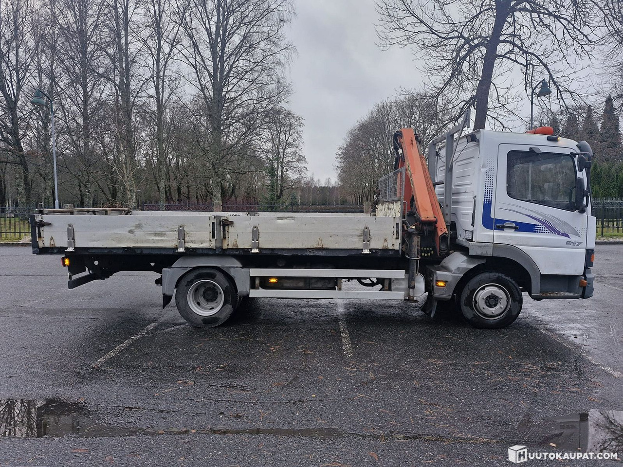 Mercedes-Benz Atego Palfingerillä, 1999, Tampere - משאית צד נופל/ שטוחה: תמונה 2 Mercedes-Benz Atego Palfingerillä, 1999, Tampere - משאית צד נופל/ שטוחה: תמונה 2