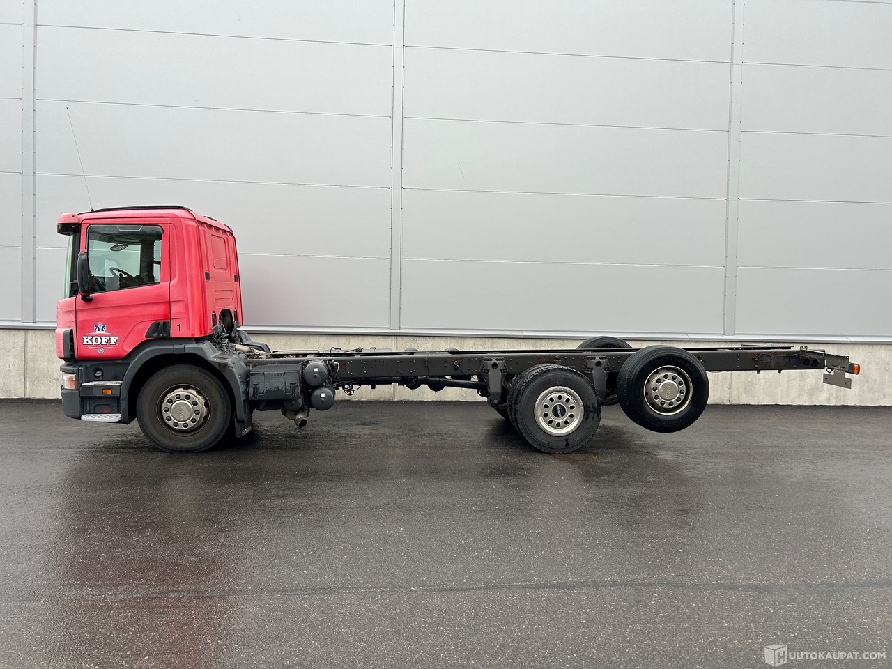 Scania P114 LB6X2NB Vain 255tkm ajettu, 2002, Vantaa - משאית: תמונה 4 Scania P114 LB6X2NB Vain 255tkm ajettu, 2002, Vantaa - משאית: תמונה 4
