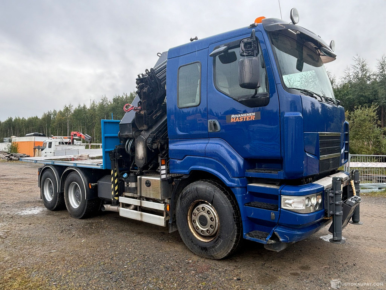 Sisu R500 E13 Kympitetty nosturi-auto vetopöydällä, 2008, Rovaniemi - משאית: תמונה 5 Sisu R500 E13 Kympitetty nosturi-auto vetopöydällä, 2008, Rovaniemi - משאית: תמונה 5