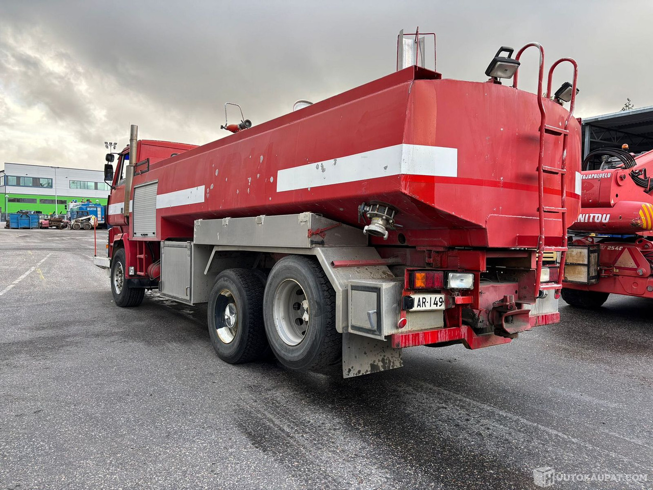 Sisu säiliöauto, 1983, Vantaa - משאית מכל: תמונה 3 Sisu säiliöauto, 1983, Vantaa - משאית מכל: תמונה 3