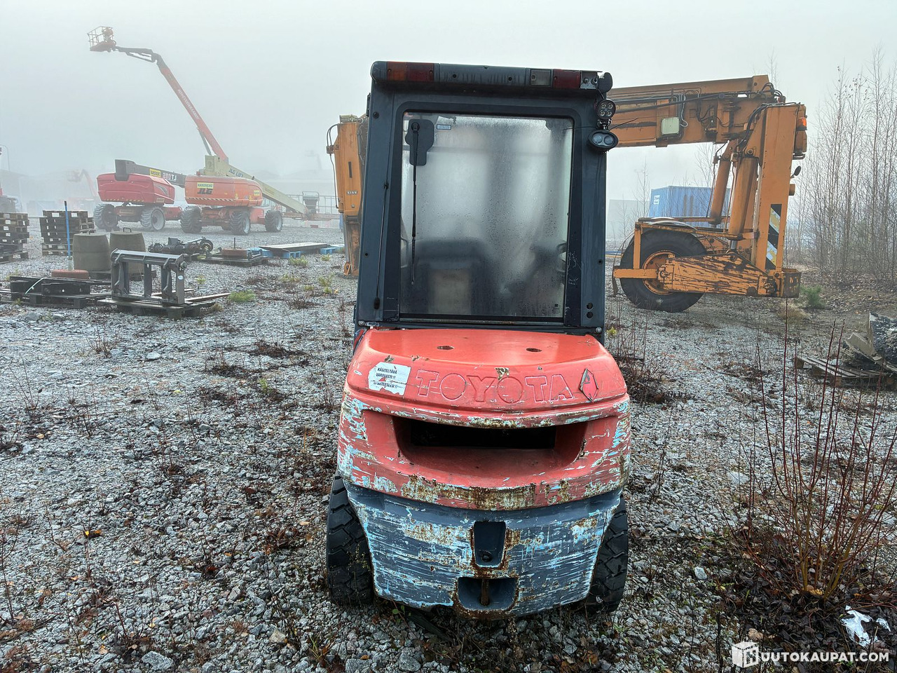 Toyota 02-7FDF30, 2004 Forklift, Lieto - מלגזת סולר: תמונה 4 Toyota 02-7FDF30, 2004 Forklift, Lieto - מלגזת סולר: תמונה 4