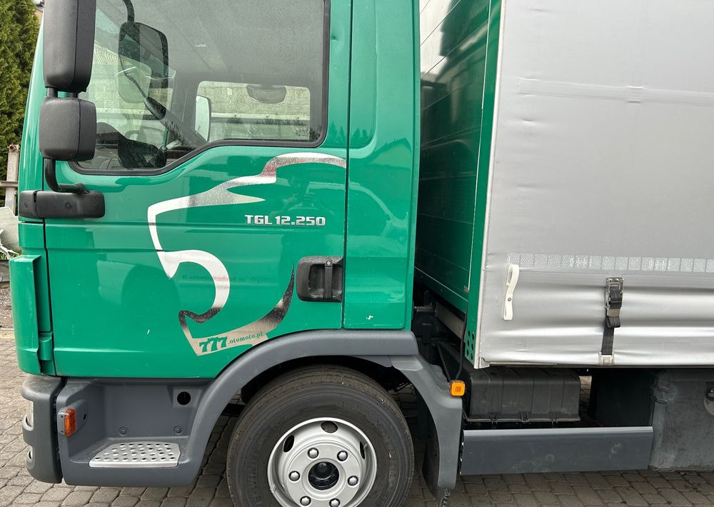 MAN TGL 12.250 6.2m AUTOMAT KLIMA z Niemiec ESP nowe opony EURO 6 / 4.75 rozstaw / zawiesie na wózek widłowy / TOP STAN / okazja nauka jazdy MOŻLIWOŚĆ DOSTOSOWANIA 12t - משאית וילונות צד: תמונה 5 MAN TGL 12.250 6.2m AUTOMAT KLIMA z Niemiec ESP nowe opony EURO 6 / 4.75 rozstaw / zawiesie na wózek widłowy / TOP STAN / okazja nauka jazdy MOŻLIWOŚĆ DOSTOSOWANIA 12t - משאית וילונות צד: תמונה 5