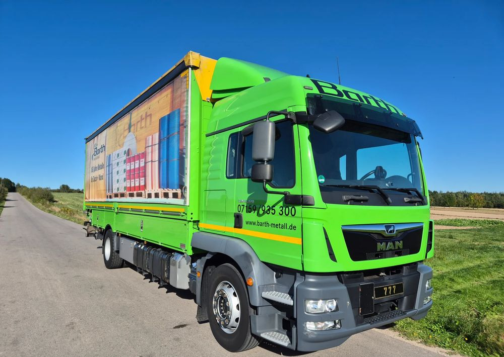 MAN Tgm 18.320 FULL SERWIS UNIKAT TOP ORYGINALNY PRZEBIEG z Niemiec AUTOMAT WINDA ACC Pirelli klima postojowa 18.250 18.290 15.250 15.290 15.320 - משאית וילונות צד: תמונה 1 MAN Tgm 18.320 FULL SERWIS UNIKAT TOP ORYGINALNY PRZEBIEG z Niemiec AUTOMAT WINDA ACC Pirelli klima postojowa 18.250 18.290 15.250 15.290 15.320 - משאית וילונות צד: תמונה 1