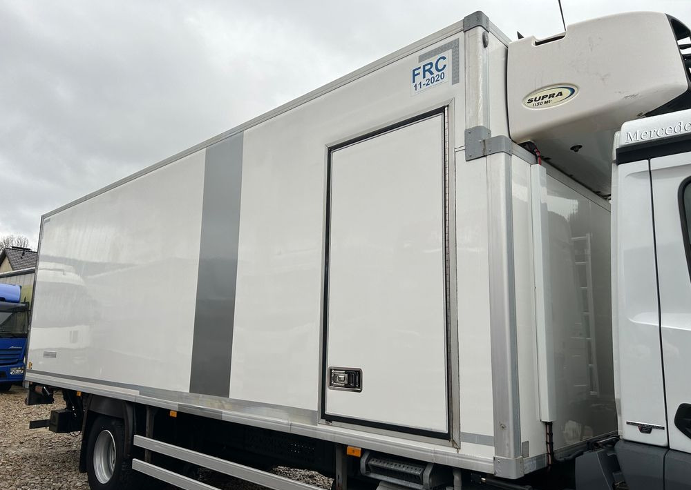 Mercedes-Benz Antos 1824 CARRIER SUPRA 1150 DRZWI + winda i drzwi boczne / 7.7m / z Holandii / KLIMA LEKKI / Axor man Tgm T1000-R THERMO King - משאית קירור: תמונה 3 Mercedes-Benz Antos 1824 CARRIER SUPRA 1150 DRZWI + winda i drzwi boczne / 7.7m / z Holandii / KLIMA LEKKI / Axor man Tgm T1000-R THERMO King - משאית קירור: תמונה 3