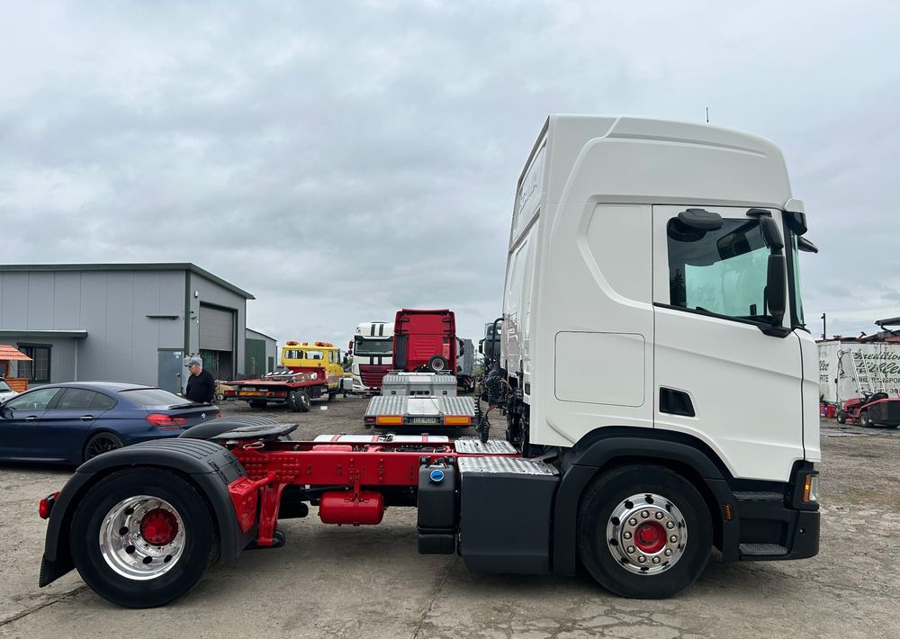 Scania R450 NAUKA JAZDY RETARDER STANDARD 7300kg / DOBRA POD WYWROTKĘ / KLIMA POSTOJOWA z Niemiec HYDRAULIKA - יחידת טרקטור: תמונה 5 Scania R450 NAUKA JAZDY RETARDER STANDARD 7300kg / DOBRA POD WYWROTKĘ / KLIMA POSTOJOWA z Niemiec HYDRAULIKA - יחידת טרקטור: תמונה 5