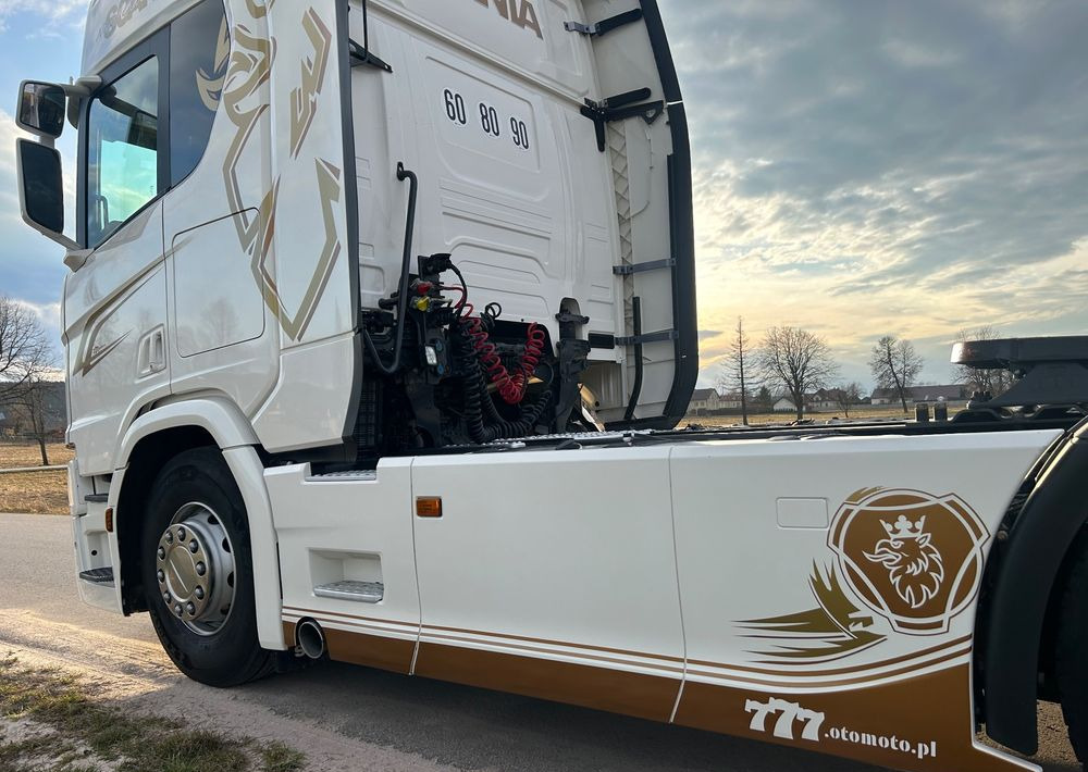 Scania R500 FULL AIR 2019 10x poduszki KLIMA POSTOJOWA / RETARDER / FULL SPOJLER / TOP STAN / od jedynego właściciela ! HYDRAULIKA spod beczki spożywczej ! / do wywrotu ruchomej podłogi beczki TOP TOP - יחידת טרקטור: תמונה 5 Scania R500 FULL AIR 2019 10x poduszki KLIMA POSTOJOWA / RETARDER / FULL SPOJLER / TOP STAN / od jedynego właściciela ! HYDRAULIKA spod beczki spożywczej ! / do wywrotu ruchomej podłogi beczki TOP TOP - יחידת טרקטור: תמונה 5