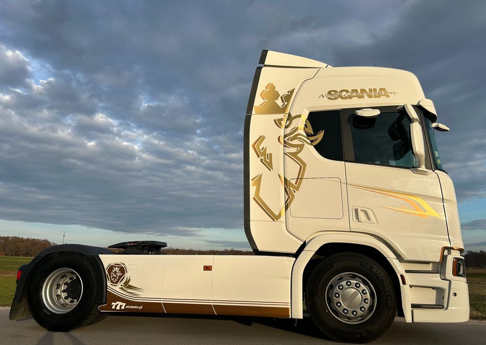 Scania R500 FULL AIR 2019 10x poduszki KLIMA POSTOJOWA / RETARDER / FULL SPOJLER / TOP STAN / od jedynego właściciela ! HYDRAULIKA spod beczki spożywczej ! / do wywrotu ruchomej podłogi beczki TOP TOP - יחידת טרקטור: תמונה 4 Scania R500 FULL AIR 2019 10x poduszki KLIMA POSTOJOWA / RETARDER / FULL SPOJLER / TOP STAN / od jedynego właściciela ! HYDRAULIKA spod beczki spożywczej ! / do wywrotu ruchomej podłogi beczki TOP TOP - יחידת טרקטור: תמונה 4