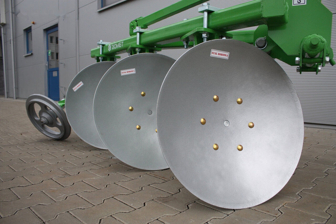 Bomet U040 0,6m 2 talerzowy Lepus - מחרשה: תמונה 1 Bomet U040 0,6m 2 talerzowy Lepus - מחרשה: תמונה 1