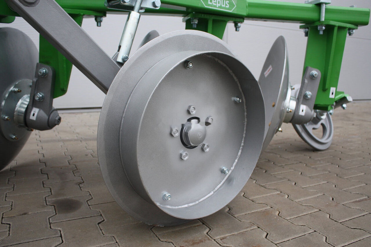 Bomet U040/1 0,9m, 3 talerzowy Lepus - מחרשה: תמונה 4 Bomet U040/1 0,9m, 3 talerzowy Lepus - מחרשה: תמונה 4