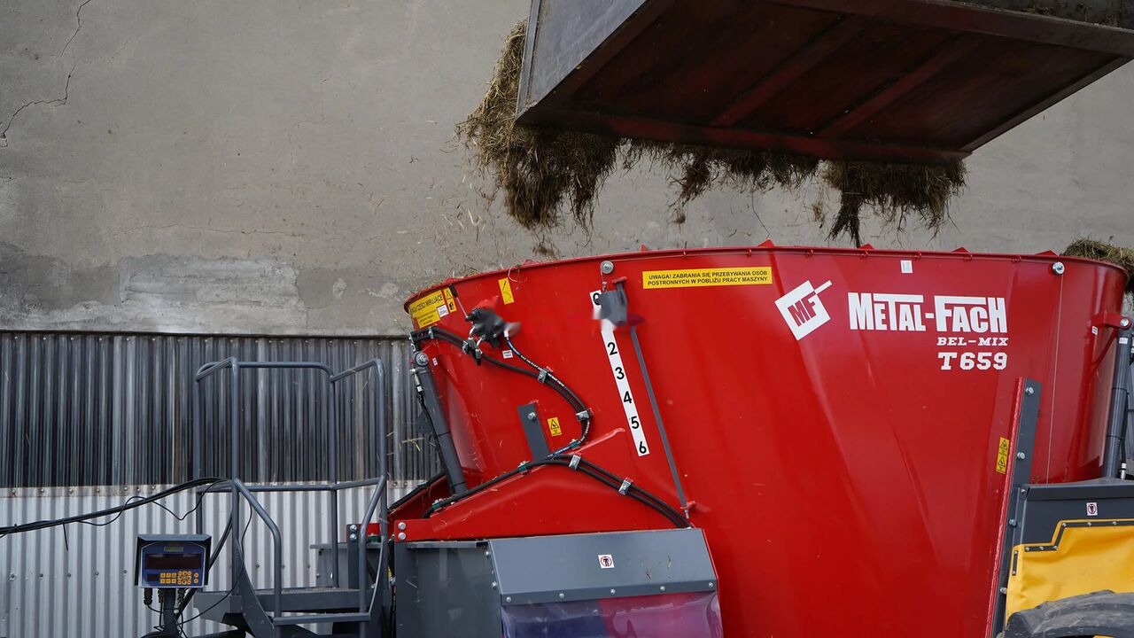 Metal-Fach T659 BELMIX - עגלת מערבל מספוא: תמונה 1 Metal-Fach T659 BELMIX - עגלת מערבל מספוא: תמונה 1
