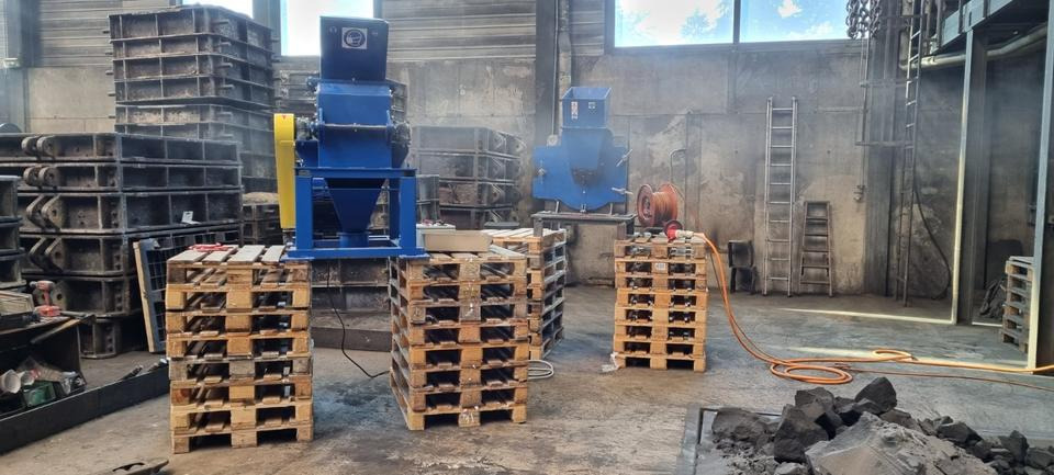 AUFBEREITUNGSANLAGE für KATALYSATOREN - מגרסה: תמונה 2 AUFBEREITUNGSANLAGE für KATALYSATOREN - מגרסה: תמונה 2