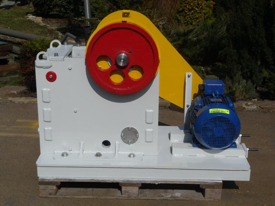 Labor BACKENBRECHER JC 500 - מגרסת מלחציים: תמונה 2 Labor BACKENBRECHER JC 500 - מגרסת מלחציים: תמונה 2