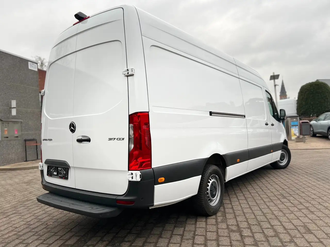 Mercedes-Benz Sprinter 317 L3H2 (37.000ex) 9G-TRONIC CAMERA PTS MBUX - כלי רכב מסחרי עם לוח: תמונה 4 Mercedes-Benz Sprinter 317 L3H2 (37.000ex) 9G-TRONIC CAMERA PTS MBUX - כלי רכב מסחרי עם לוח: תמונה 4
