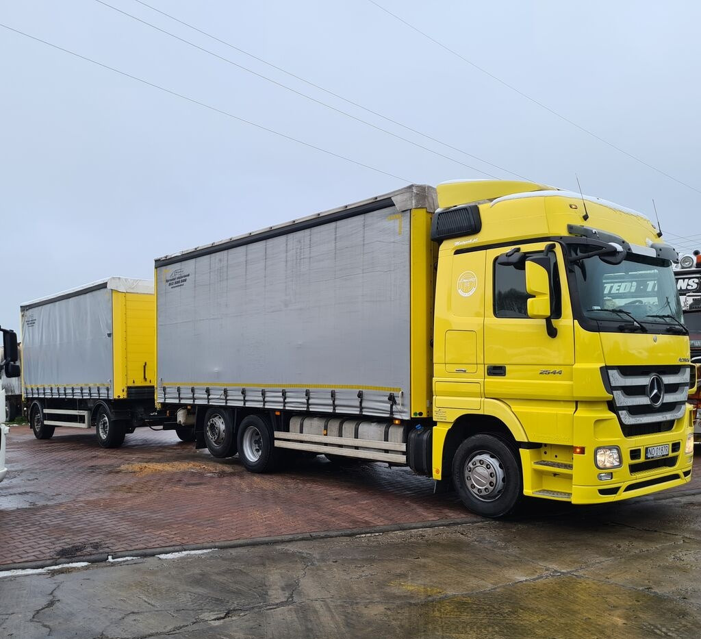 Schmitz Cargobull WIELTON - קרון נגרר עם וילונות צד: תמונה 1 Schmitz Cargobull WIELTON - קרון נגרר עם וילונות צד: תמונה 1
