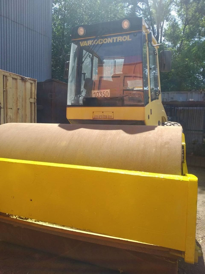 BOMAG BW 213 DH-4 - מדחס: תמונה 2 BOMAG BW 213 DH-4 - מדחס: תמונה 2