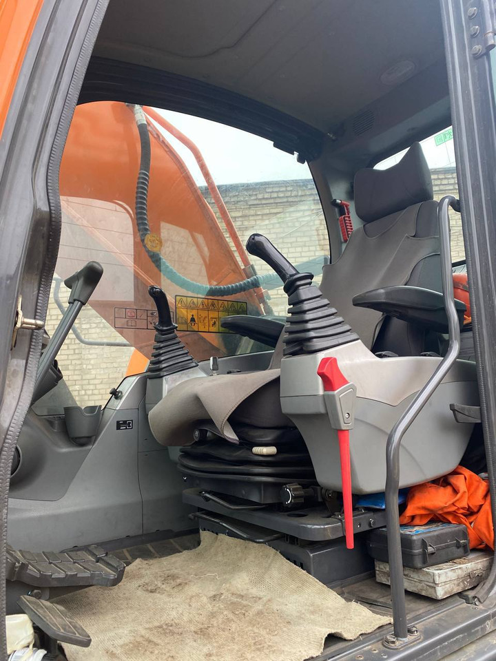 DOOSAN DX 340LCA - מחפר סורק: תמונה 2 DOOSAN DX 340LCA - מחפר סורק: תמונה 2