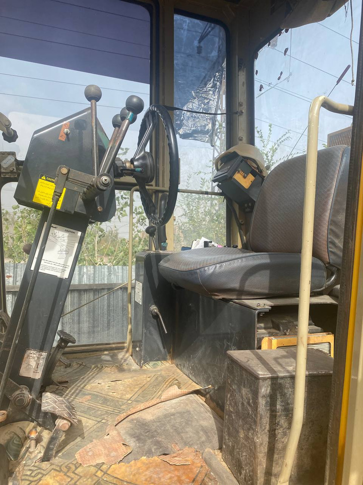 KOMATSU GD661А-1 - מפלסת: תמונה 4 KOMATSU GD661А-1 - מפלסת: תמונה 4