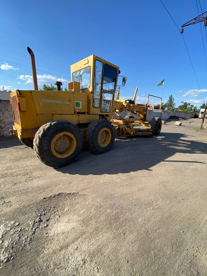 KOMATSU GD661А-1 - מפלסת: תמונה 2 KOMATSU GD661А-1 - מפלסת: תמונה 2