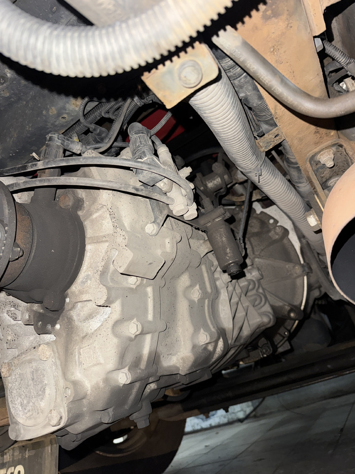 Iveco Eurocargo 9S75 - תיבת הילוכים: תמונה 1 Iveco Eurocargo 9S75 - תיבת הילוכים: תמונה 1