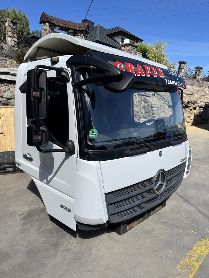 Mercedes Atego III - תא: תמונה 2 Mercedes Atego III - תא: תמונה 2