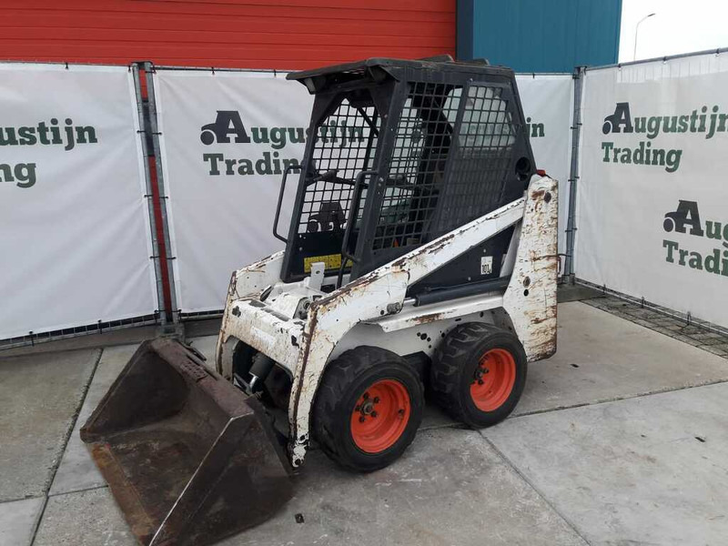 מעמיס היגוי החלקה Bobcat S 70: תמונה 1