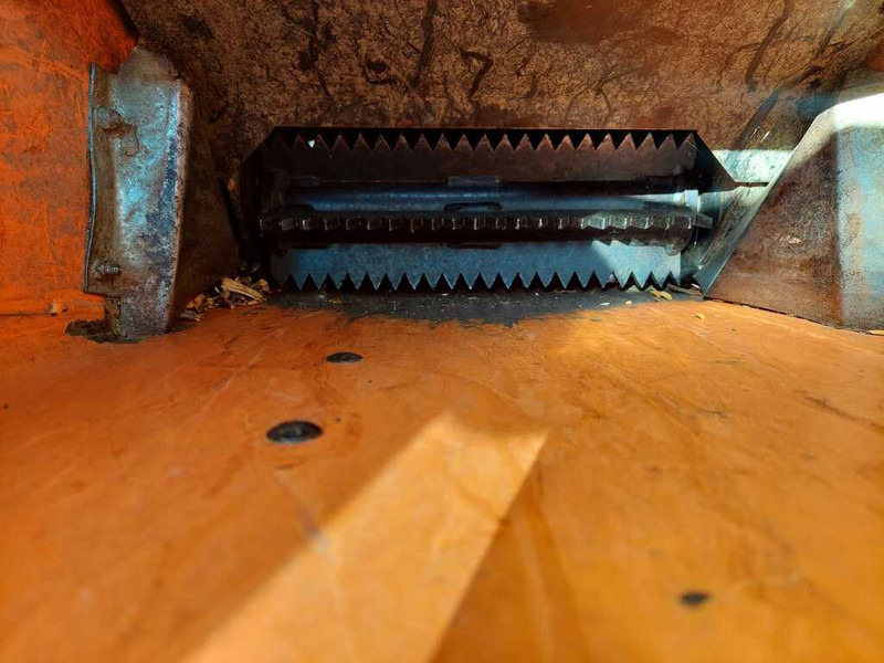 Eliet Prof 5 trailer - מגרסת עץ: תמונה 2 Eliet Prof 5 trailer - מגרסת עץ: תמונה 2