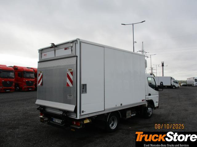 FUSO Canter 3C15 - כלי רכב מסחרי עם תיבה: תמונה 2 FUSO Canter 3C15 - כלי רכב מסחרי עם תיבה: תמונה 2