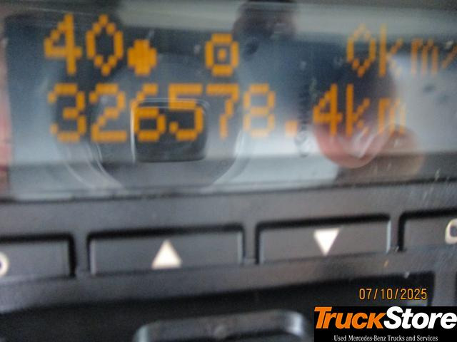 Mercedes-Benz Actros 1845 LS nRL - יחידת טרקטור: תמונה 2 Mercedes-Benz Actros 1845 LS nRL - יחידת טרקטור: תמונה 2