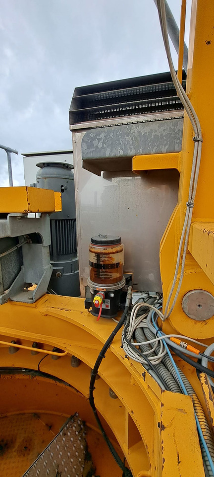 Liebherr 250EC-B12 Litronic - עגורן מגדל: תמונה 1 Liebherr 250EC-B12 Litronic - עגורן מגדל: תמונה 1