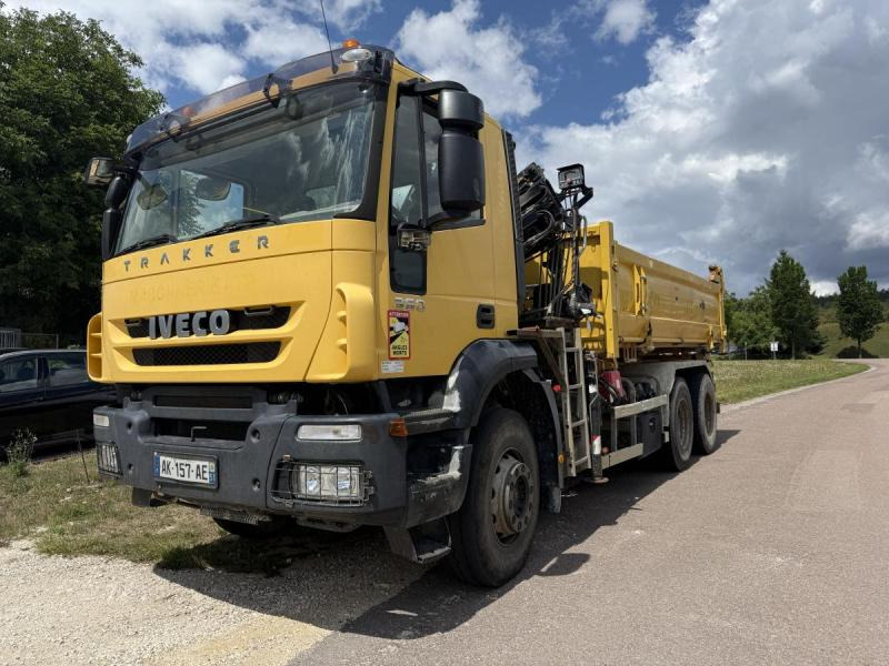 Iveco Trakker - מזהיר, משאית מנוף: תמונה 2 Iveco Trakker - מזהיר, משאית מנוף: תמונה 2